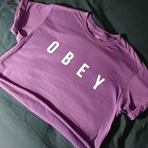 💥 SOLD 💥 Obey Cropped T-shirt
